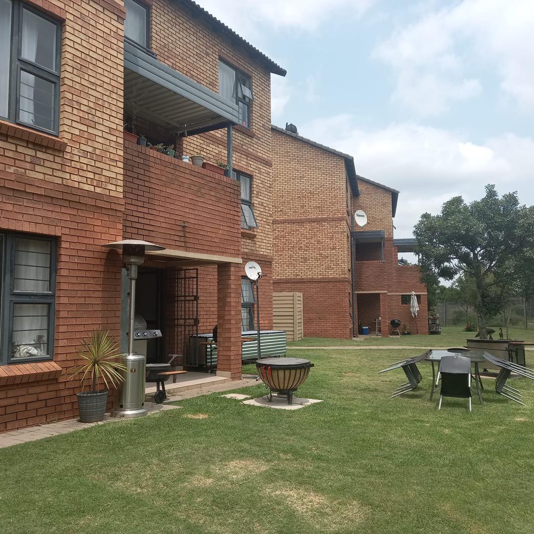 2 Bedroom Apartment for Sale - Gauteng