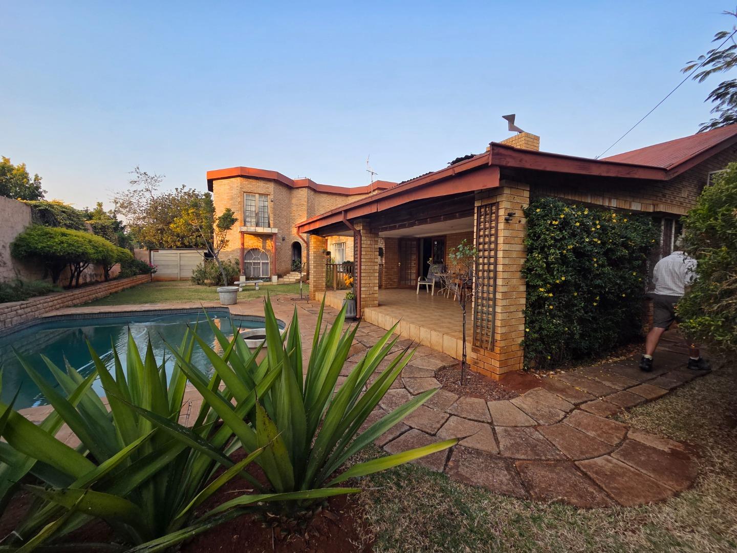 4 Bedroom House for Sale - Gauteng